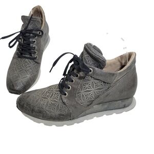 Miz Mooz‎ Chalice Grey Embossed Leather Lace Up Wedge Sneakers Size 38 US 7.5